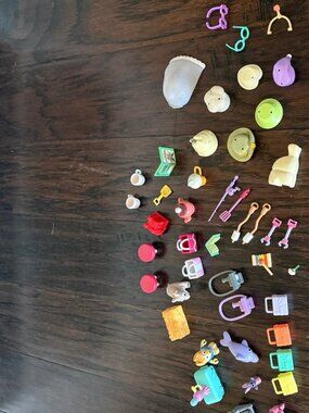 47 bluey pieces of character scene sets